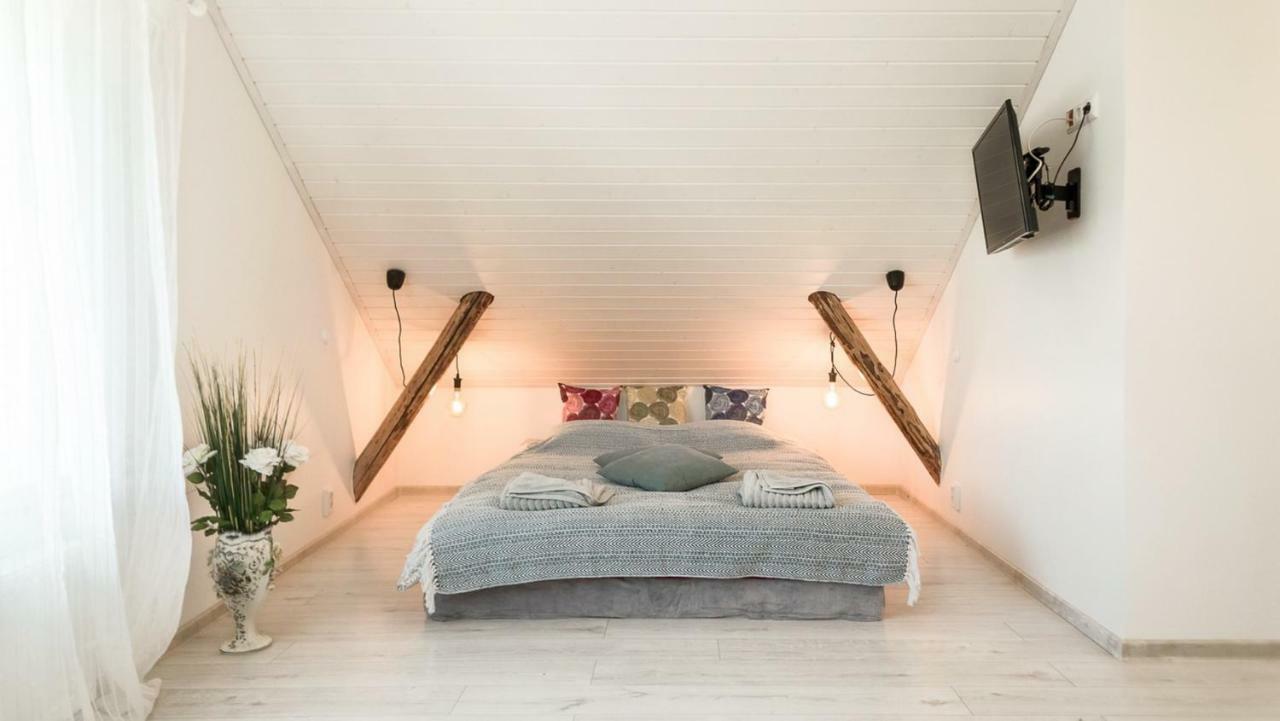 Best Stay- Paernu With Garden Екстер'єр фото